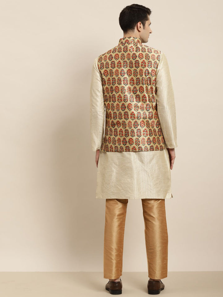 SOJANYA Kurta Berwarna Krim & Beige Lelaki dengan Jaket Churidar & Nehru