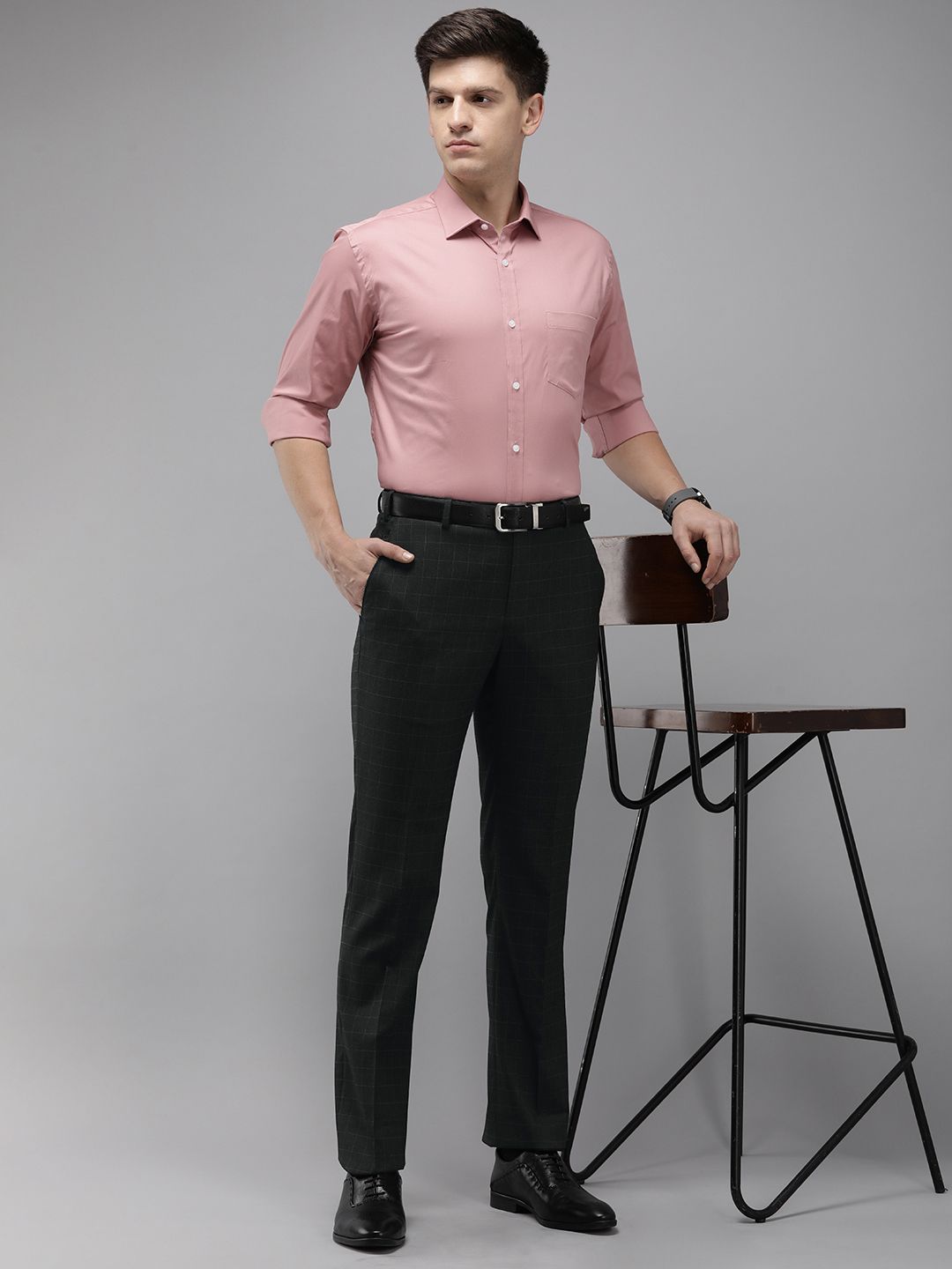 Park Avenue Men Checked Smart Low-Rise Formal Trousers