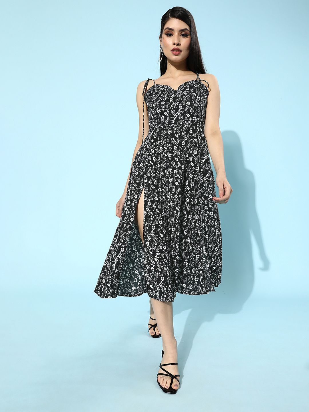 Berrylush Women Stylish Black Floral Romantic Florals Dress