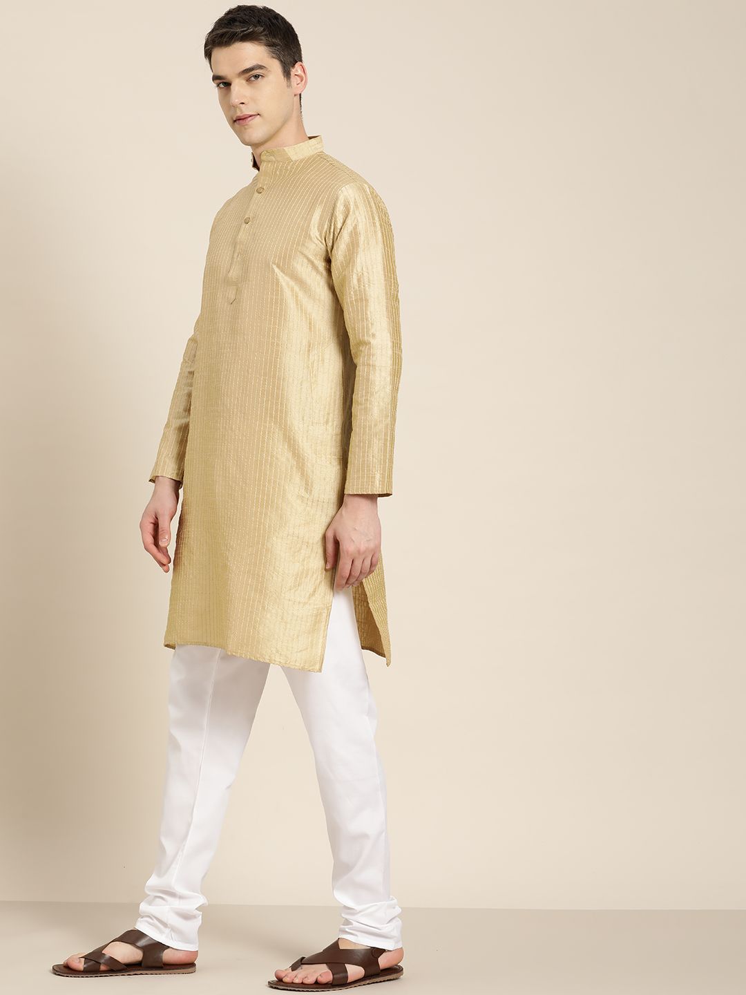 SOJANYA Kurta Jacquard Berwarna Emas Lelaki