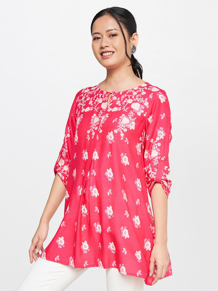 Global Desi Floral Printed Keyhole Neck Roll up Neck A-Line Top