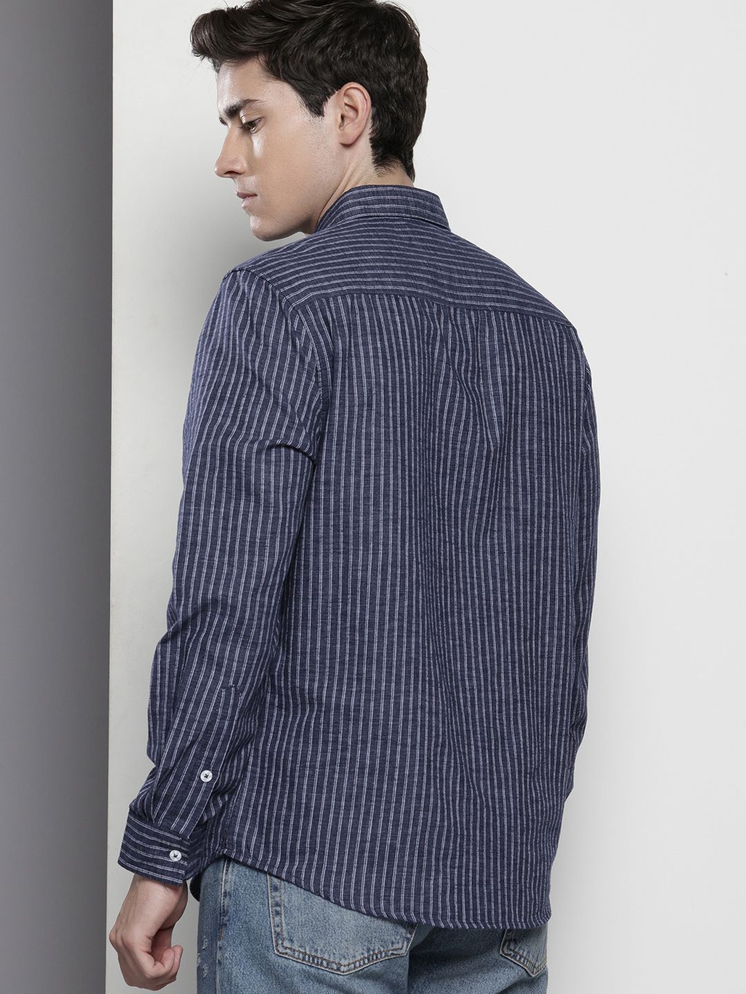 The Indian Garage Co Slim Fit Opaque Striped Casual Shirt