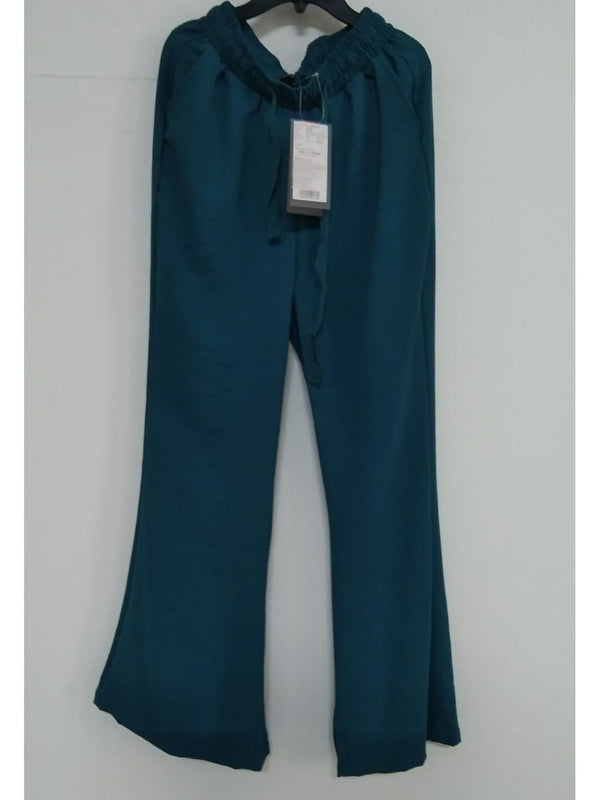 DressBerry Women Mid-Rise Crinkled Effect Bootcut Fit Trousers