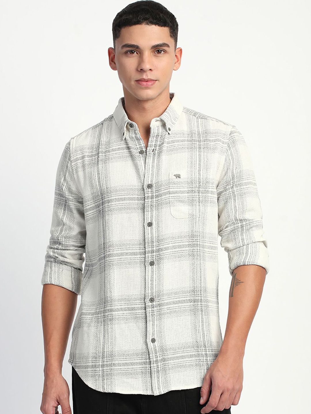THE BEAR HOUSE Men Slim Fit Tartan Checks Button-Down Collar Opaque Casual Shirt