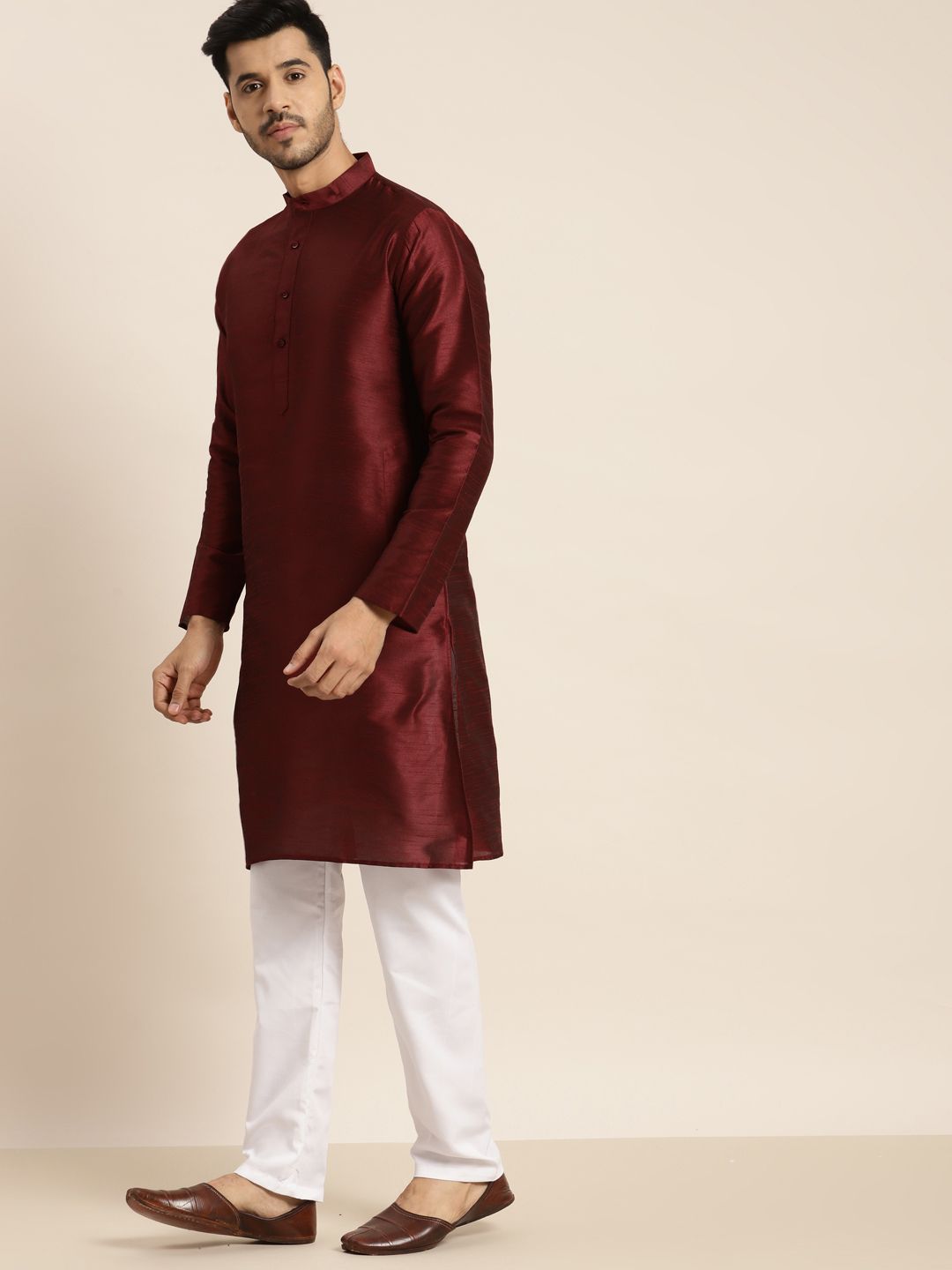 Anug by SOJANYA Men Maroon Solid Kurta