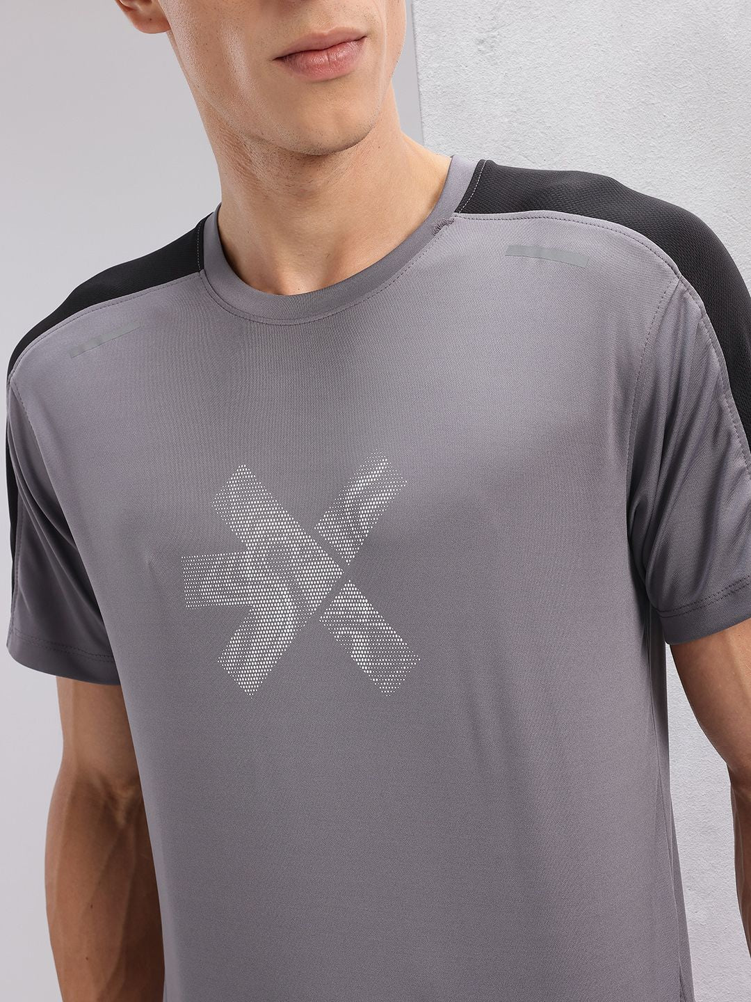 HRX by Hrithik Roshan Brand Logo Printed Rapid-Dry Training T-shirt with Panelling Detail