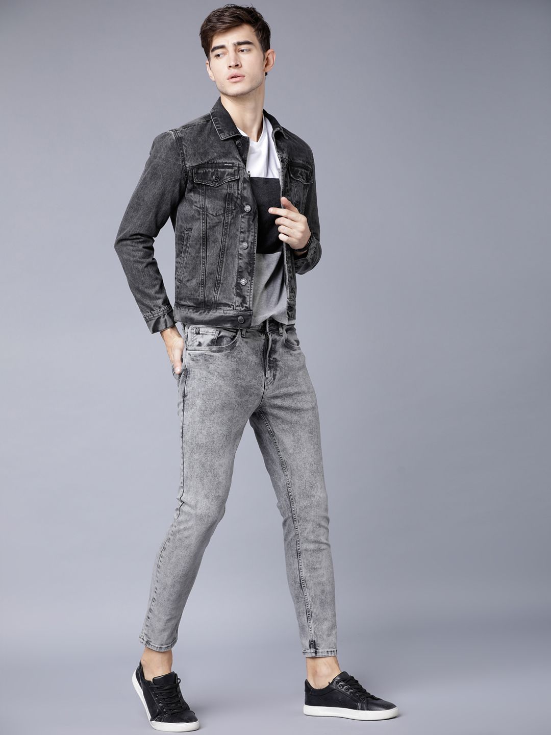LOCOMOTIVE Men Grey Tapered Fit Jeans
