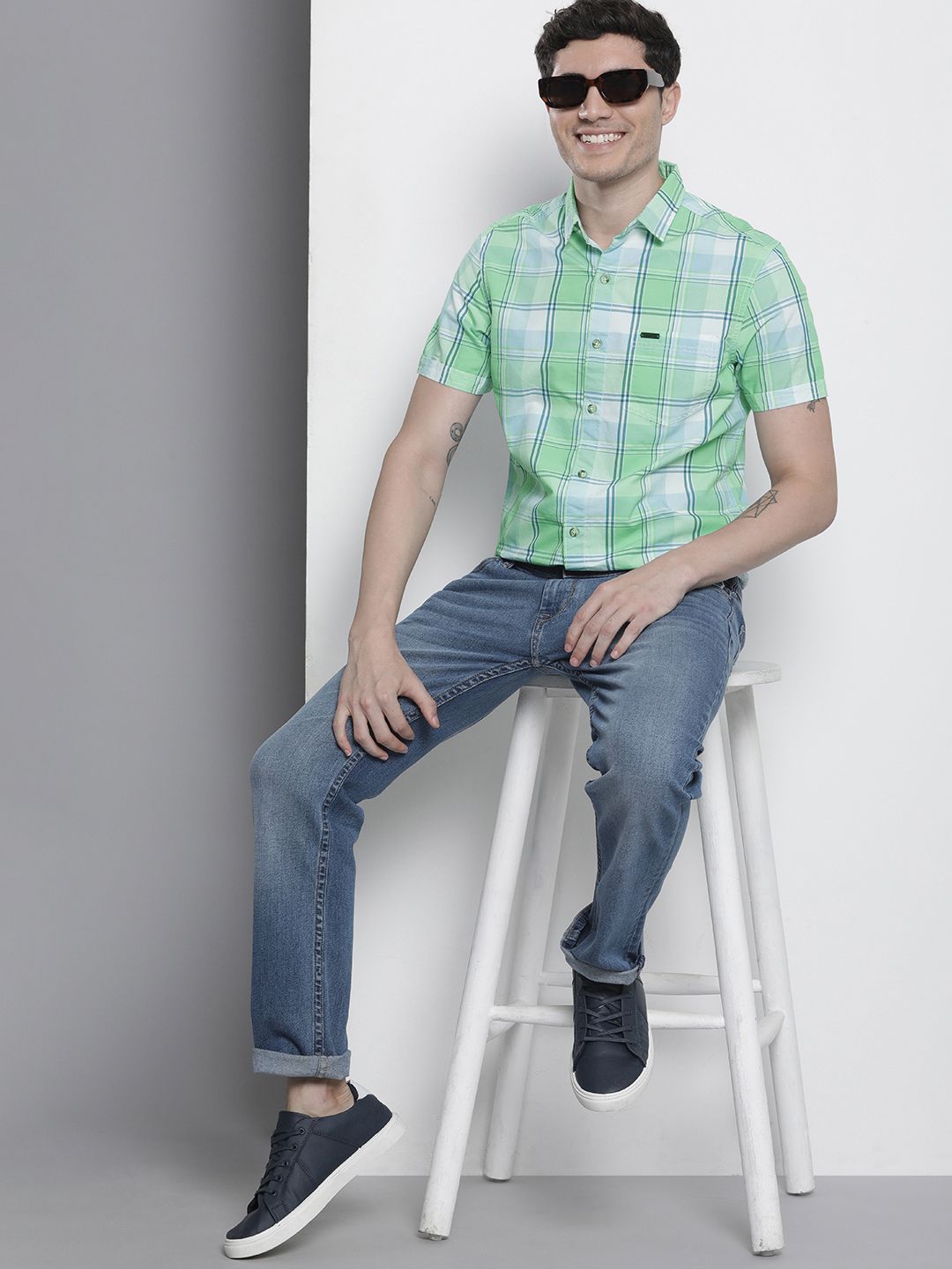 The Indian Garage Co Men Slim Fit Tartan Checked Casual Shirt