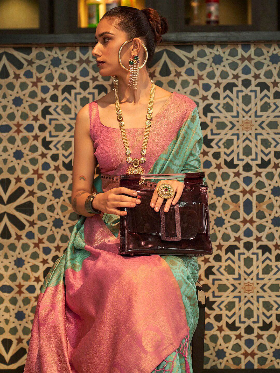 Saree mall Zari Geometric Woven Design Kanjeevaram Sarees