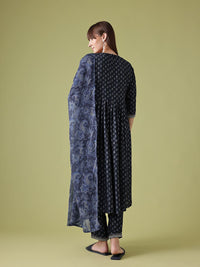 Anouk Paisley Print Thread Work & Sequinned Detail A-Line Kurta with Trousers & Dupatta