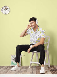 The Indian Garage Co Men Slim Fit Geometric Printed Resortwear Shirt