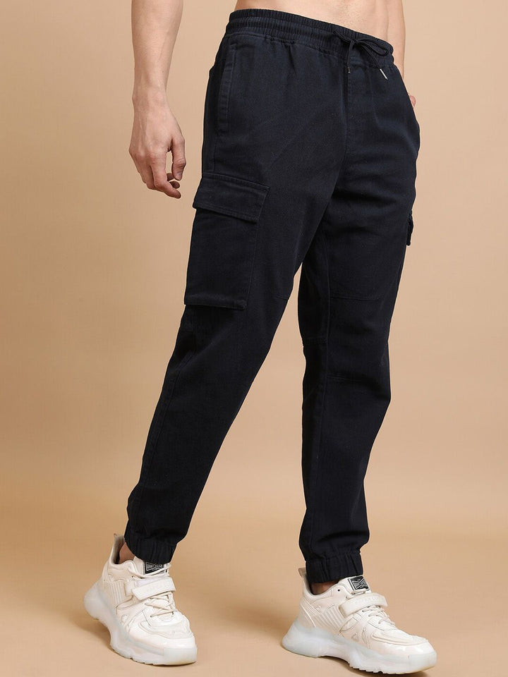 Highlander Men Navy Blue Mid-Rise Cotton Cargo Joggers
