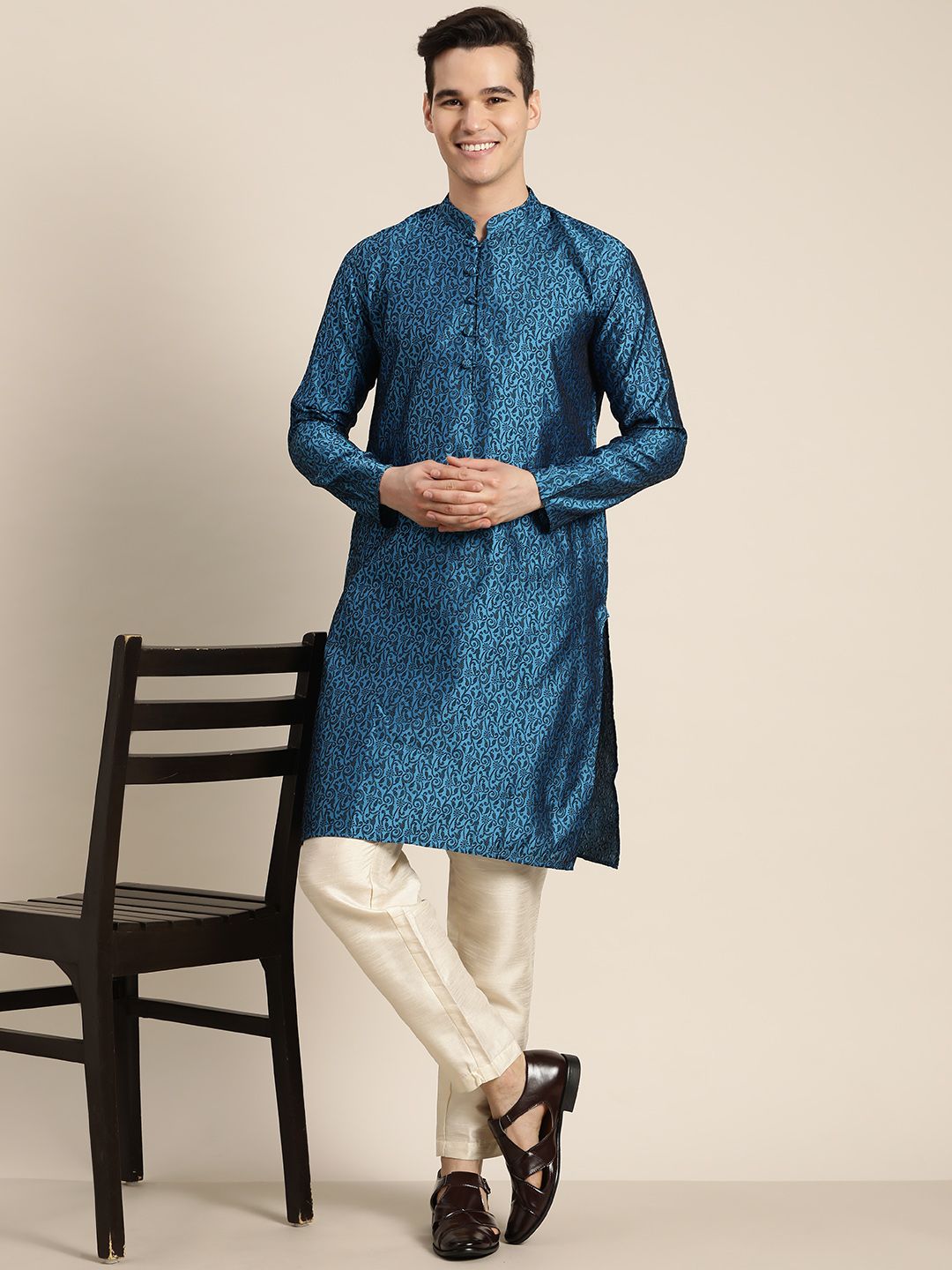 SOJANYA Kurta Sulam Bunga