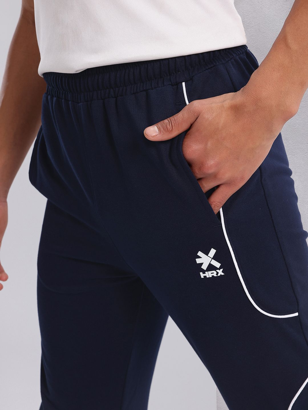 HRX by Hrithik Roshan Men Striped Detail Lifestyle Joggers