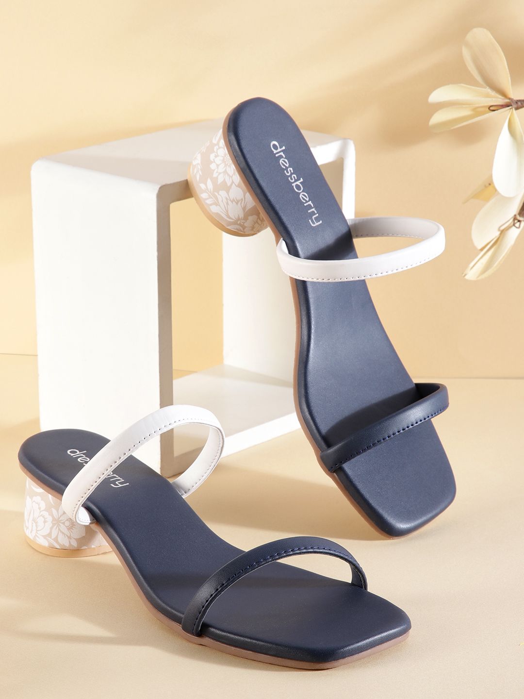 DressBerry Colourblocked Block Sandals