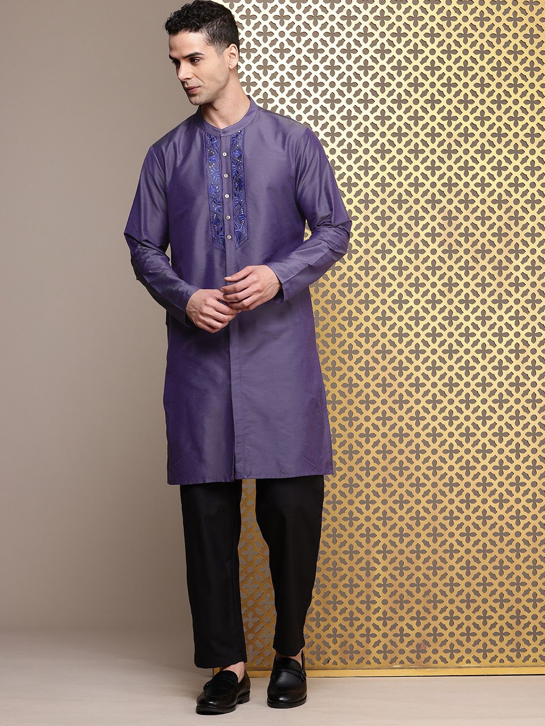 House of Pataudi Jashn Ethnic Motifs Yoke Design Thread Work Indie Florals Kurta