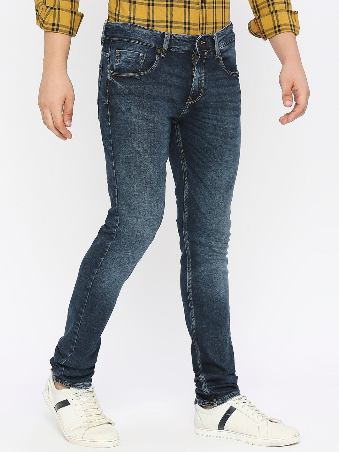 SPYKAR Men Slim Fit Low-Rise Heavy Fade Clean Look Stretchable Jeans