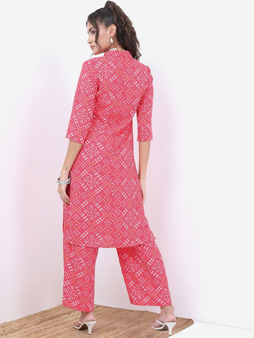 Vishudh Pink Bandhani Printed Crop Top With Trousers & Jacket