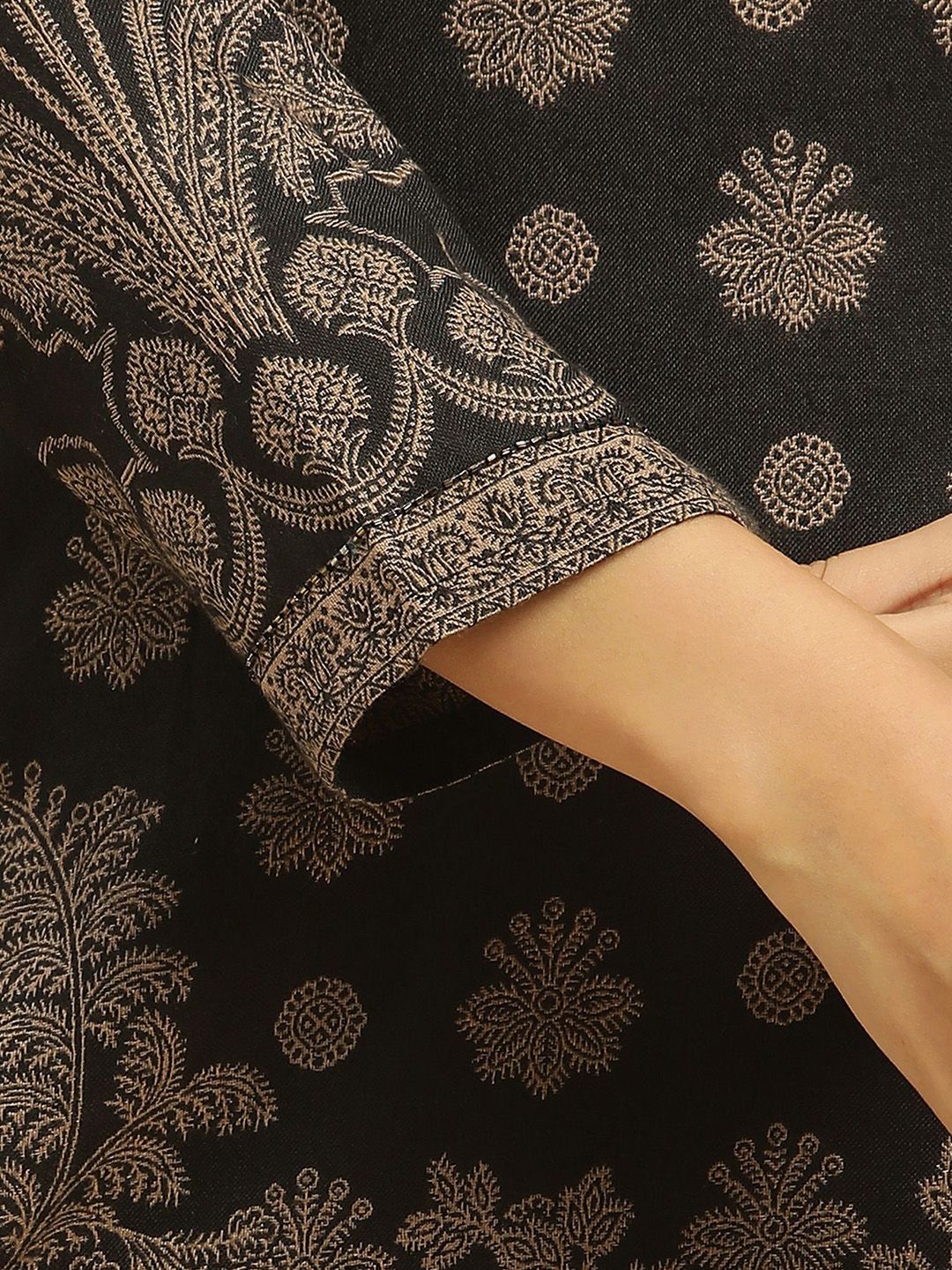 W Black Floral Woven Design Regular Sequinned Straight Kurta With Trouser With Dupatta