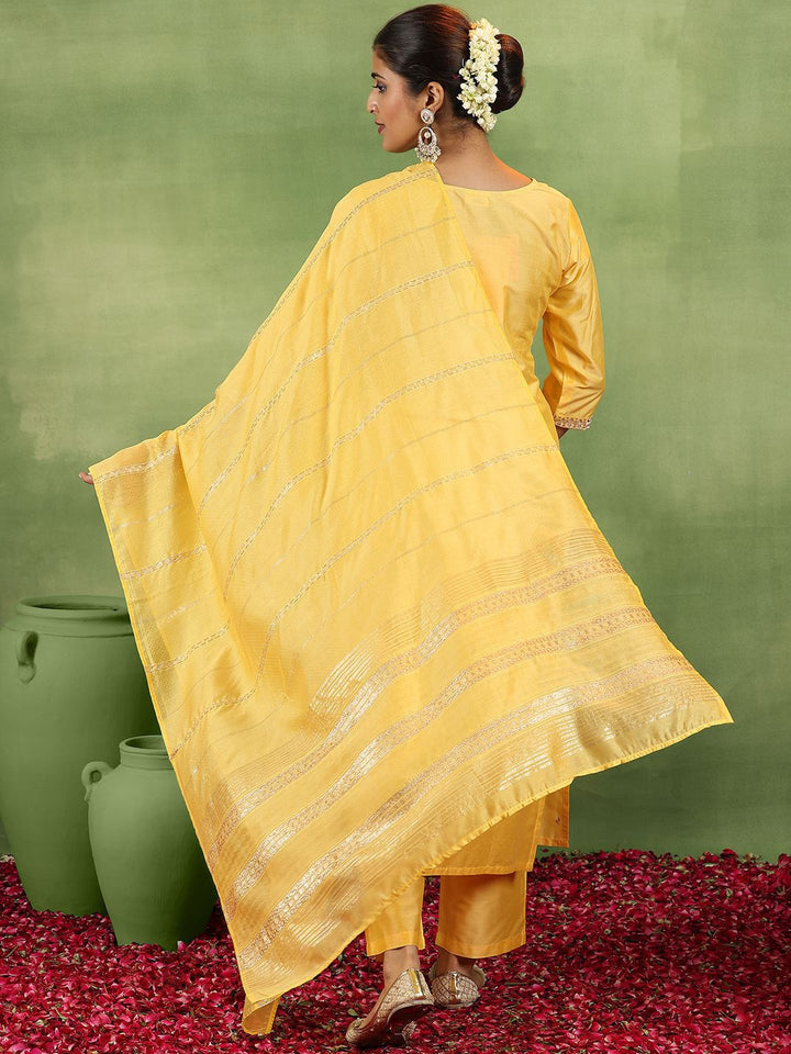 Gerua By Libas Women Ethnic Motifs Yoke Design Regular Kurta with Trousers & With Dupatta