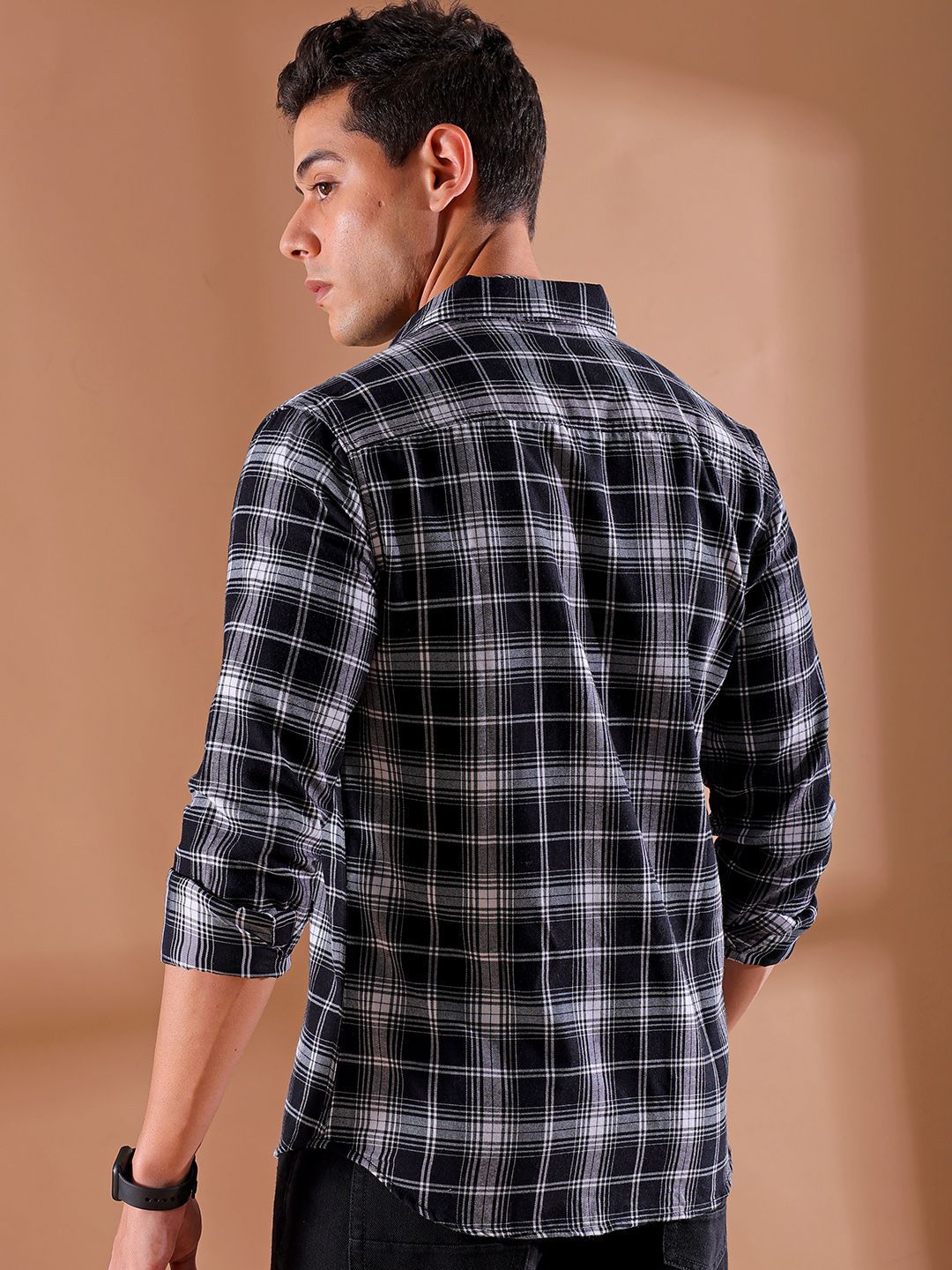 The Indian Garage Co Men Slim Fit Buffalo Checks Opaque Checked Casual Shirt