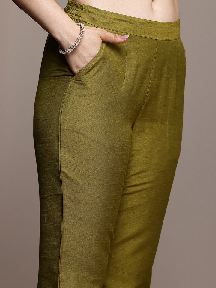 House of Pataudi Zari Work Regular Jashn Kurta With Trousers & With Dupatta