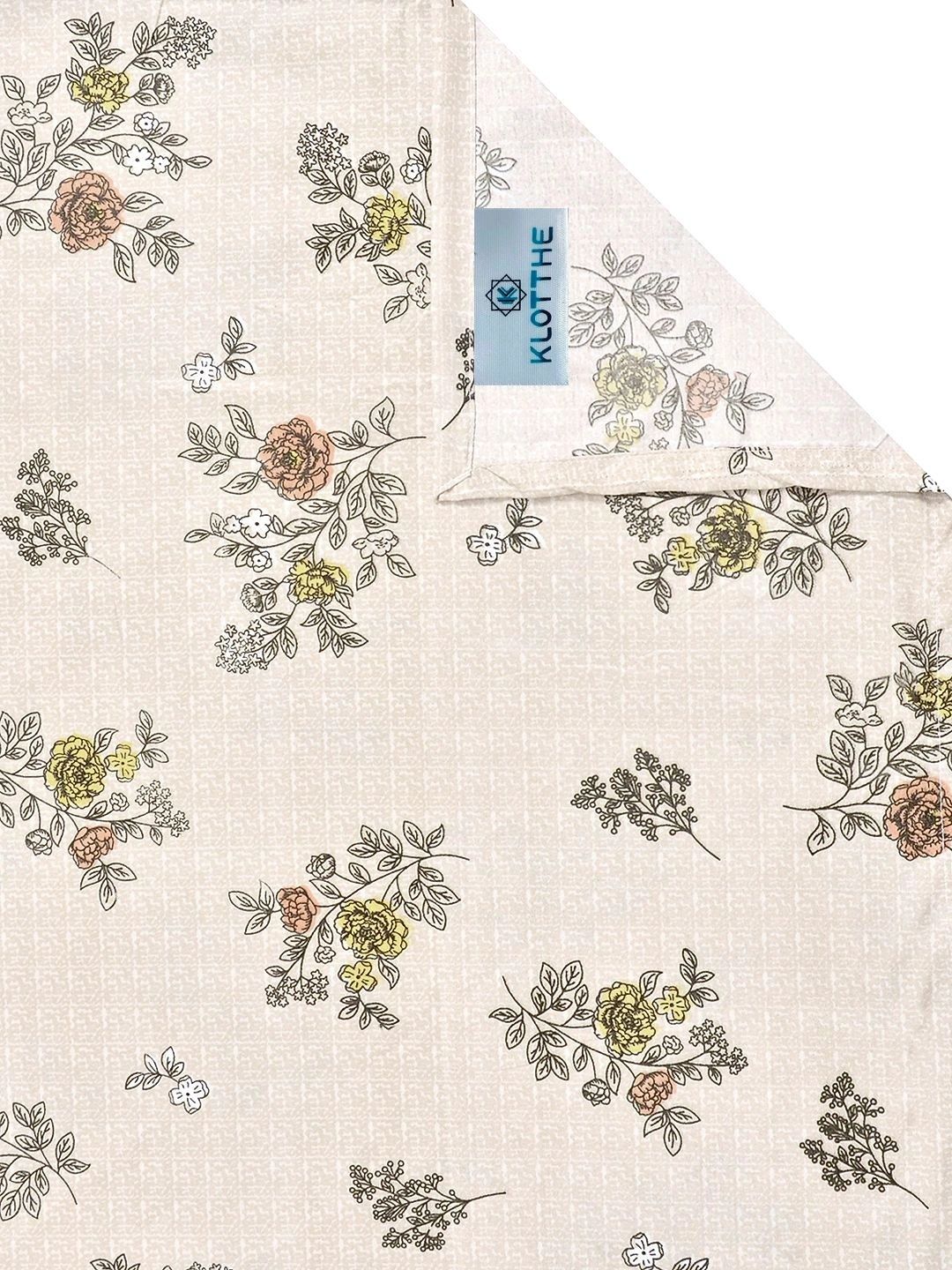 KLOTTHE Beige & Peach-Coloured Floral 300 TC King Bedsheet with 2 Pillow Covers