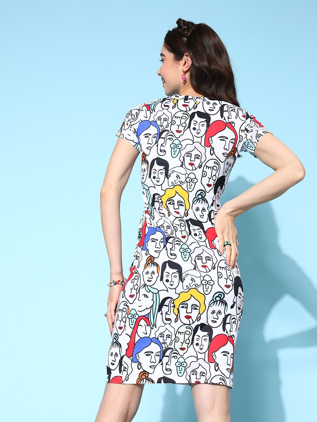 Berrylush White & Black Graphic Print Bodycon Dress