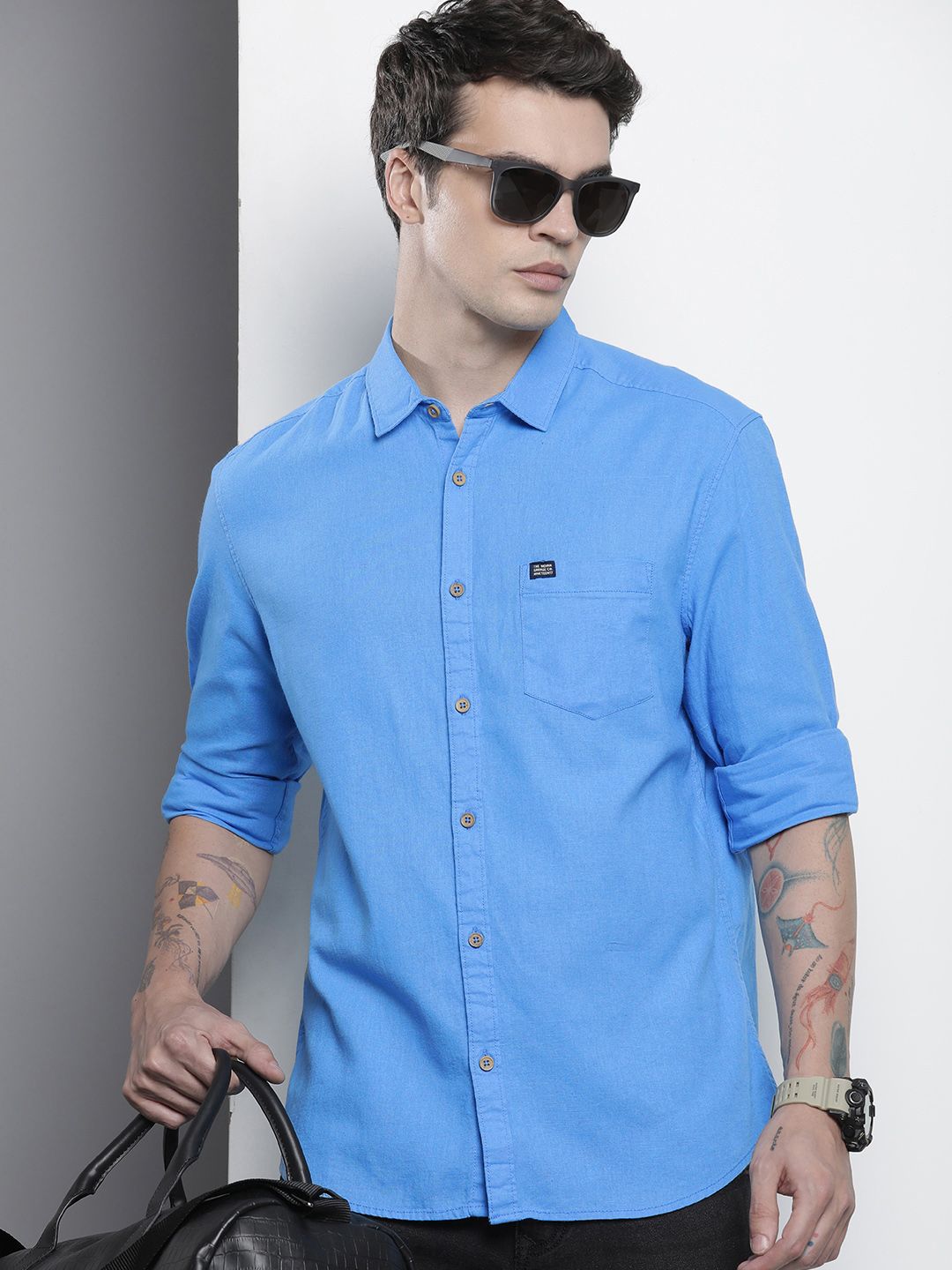 The Indian Garage Co Men Slim Fit Solid Linen Resortwear Shirt
