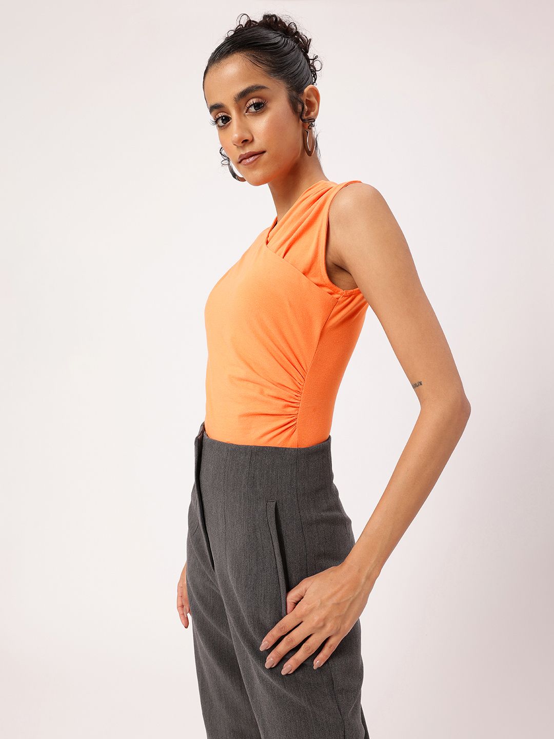 DressBerry Sleek Cute Chic V-Neck Ruched Detail Knitted Bodysuit