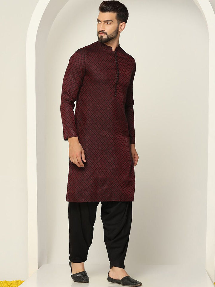 KISAH Men Textured Regular Fit Abstract Print Kurta