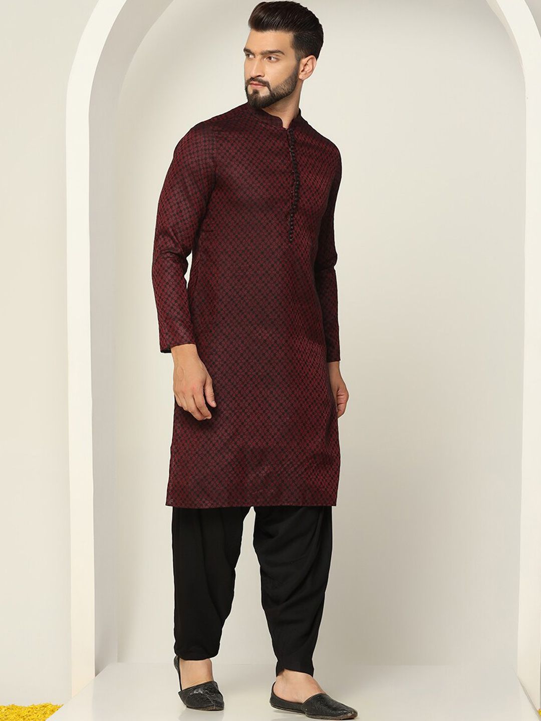 KISAH Men Textured Regular Fit Abstract Print Kurta