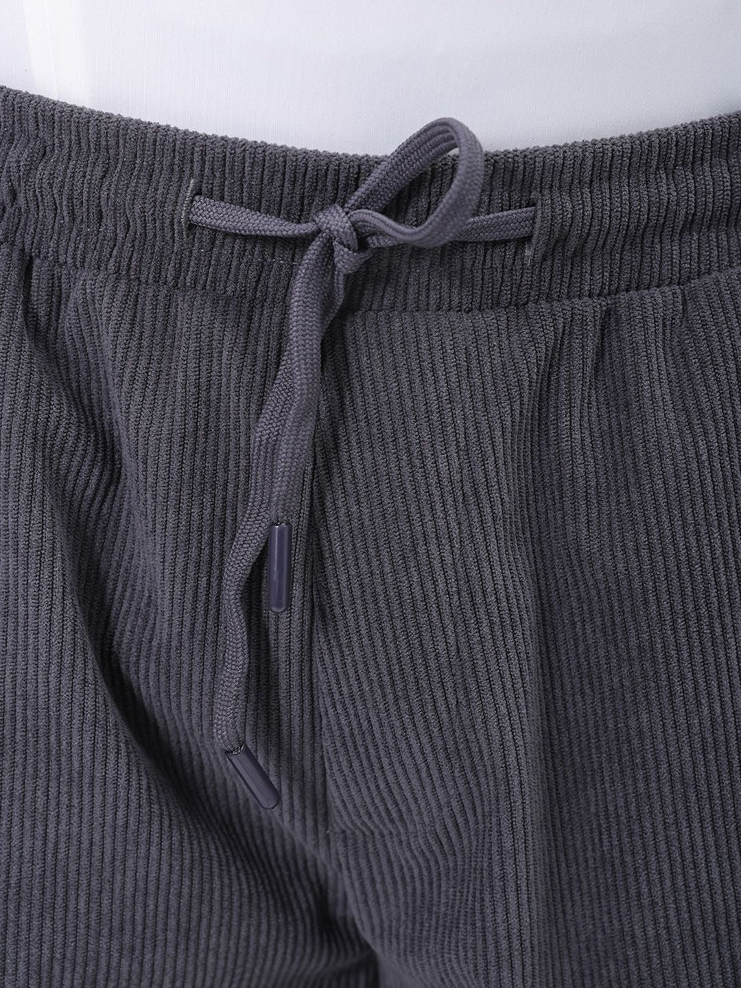 The Indian Garage Co Men Loose Fit Cargo Shorts