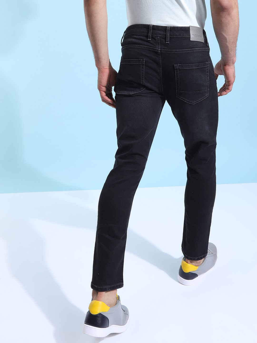 The Indian Garage Co Men Black Slim Fit Mid-Rise Clean Look Jeans