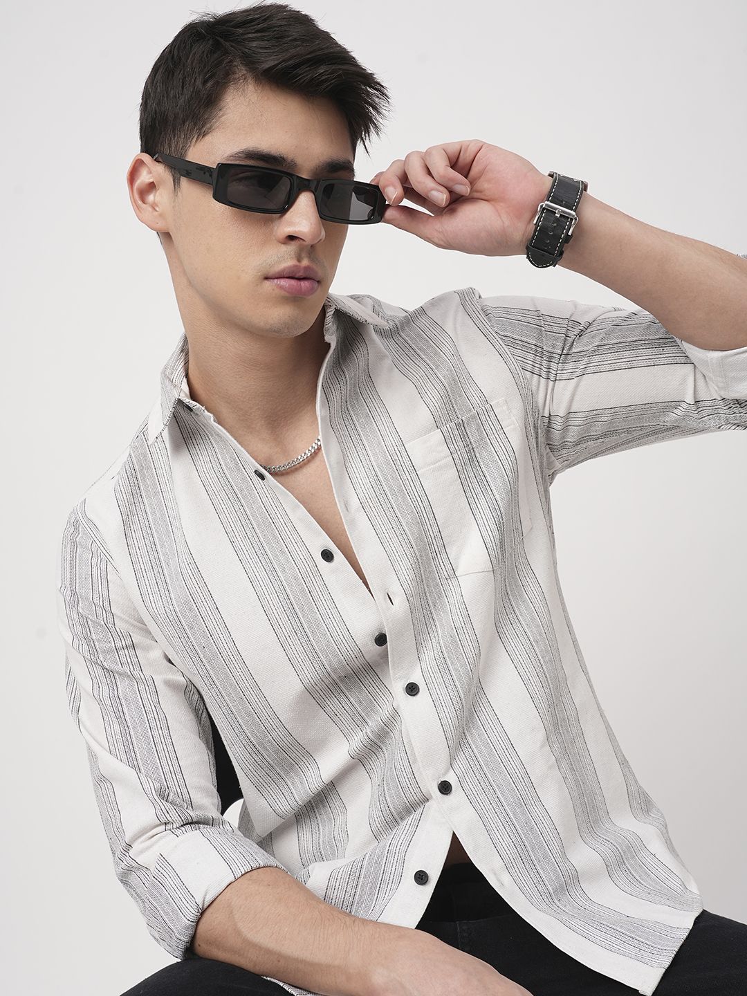 VASTRADO Men Classic Fit Spread Collar Vertical Striped Cotton Casual Shirt