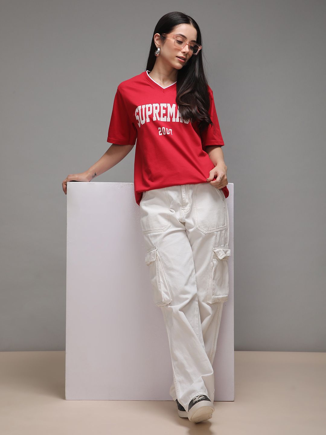 DILLINGER Women Short Sleeve Oversized V-Neck Printed Tshirt