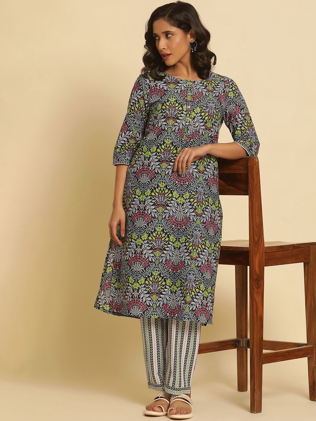 W Floral Printed Round Neck Pure Cotton Straight Kurta With Trouser