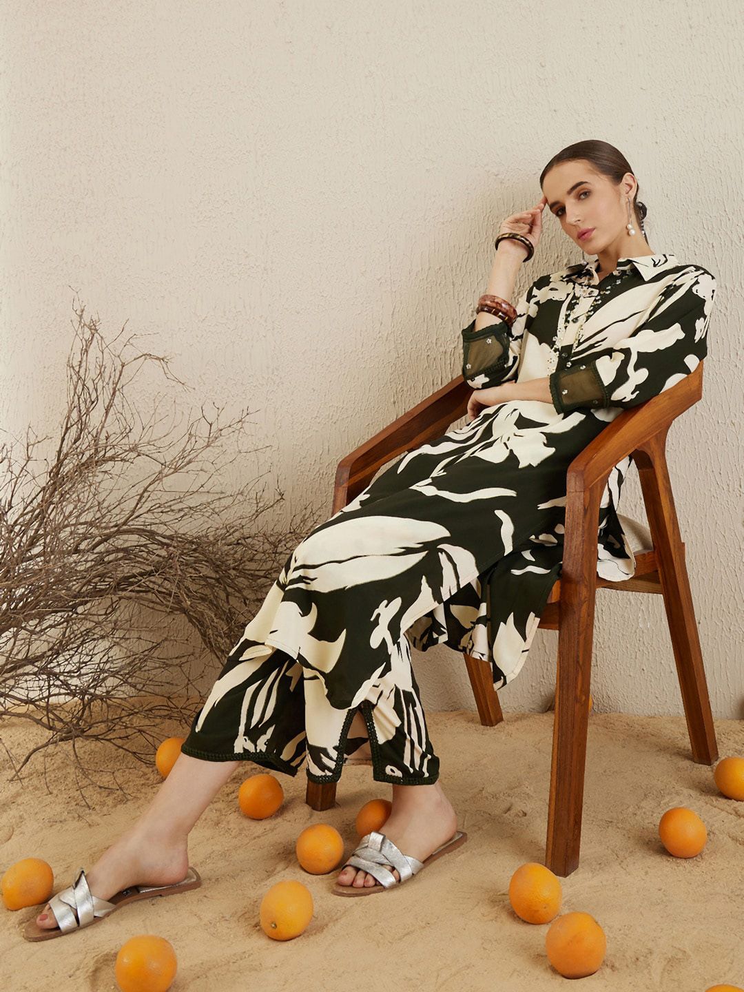 Indo Era Floral Printed Sequinned Shirt Collar Straight Kurta with Trousers