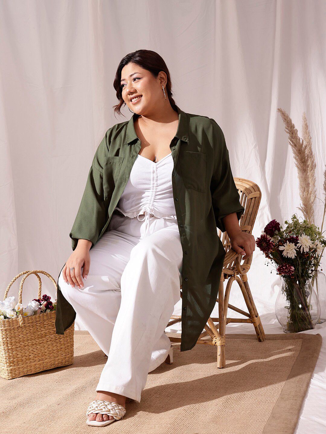CURVY STREET Spread Collar Extended Sleeves Oversized Comfort Casual Shirt