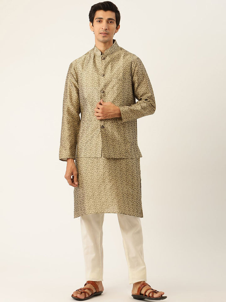 SOJANYA Set Kurta Motif Etnik Emas Lelaki Dengan Jaket Nehru
