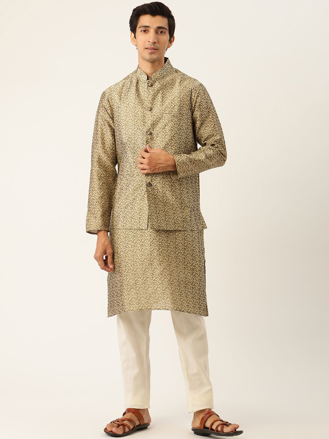 SOJANYA Set Kurta Motif Etnik Emas Lelaki Dengan Jaket Nehru