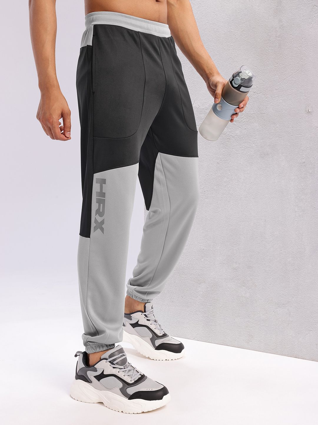 HRX by Hrithik Roshan Men Colourblocked Rapid-Dry Running Joggers