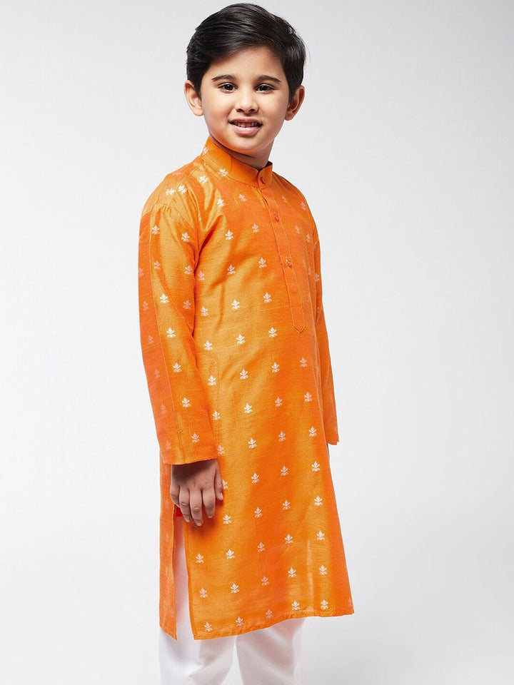 SOJANYA Kurta Kerja Benang Motif Etnik Lelaki Oren