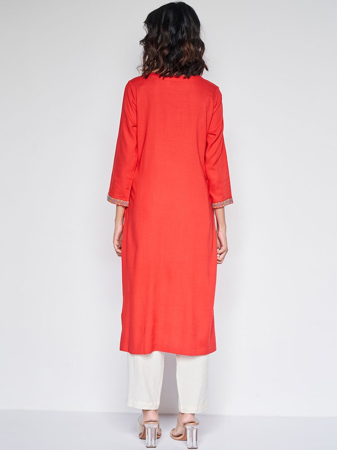 Global Desi Ethnic Motifs Yoke Design Thread Work Kurta