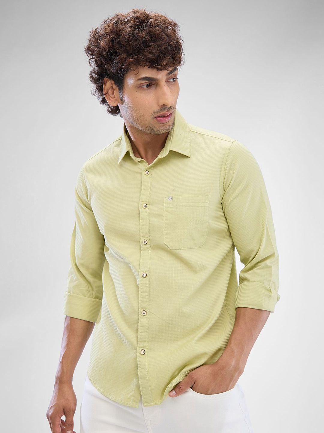 SPYKAR Men Solid Slim Fit Opaque Casual Shirt