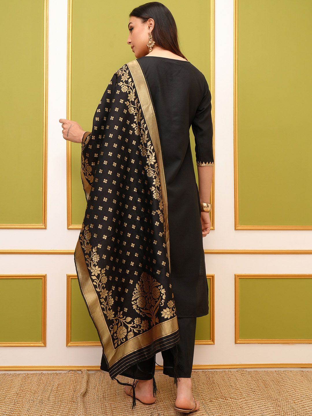 Vishudh Black Round Neck Floral Regular Straight Kurta with Palazzos & With Dupatta