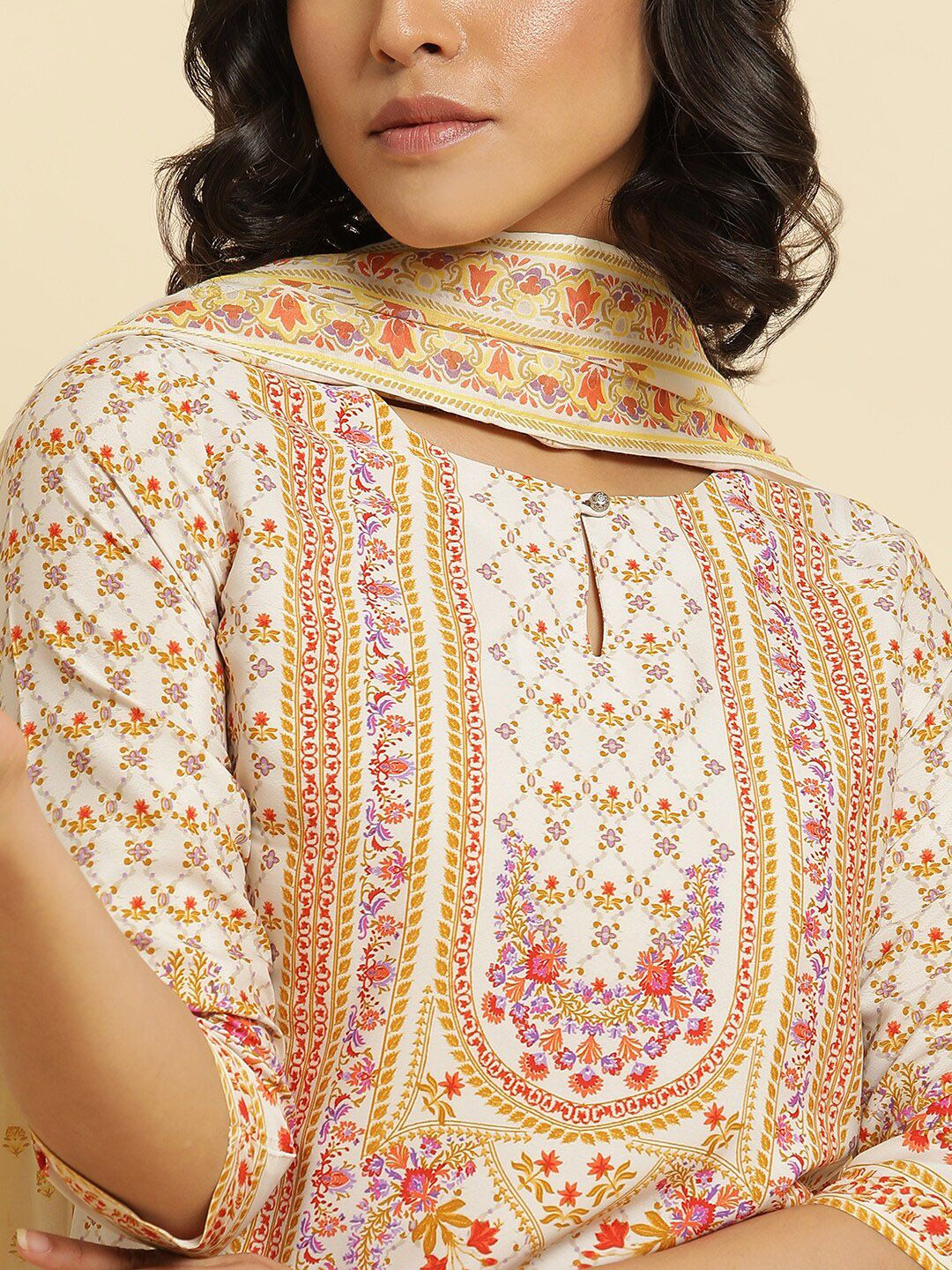 W Floral Printed Straight Kurta With Trousers & Dupatta