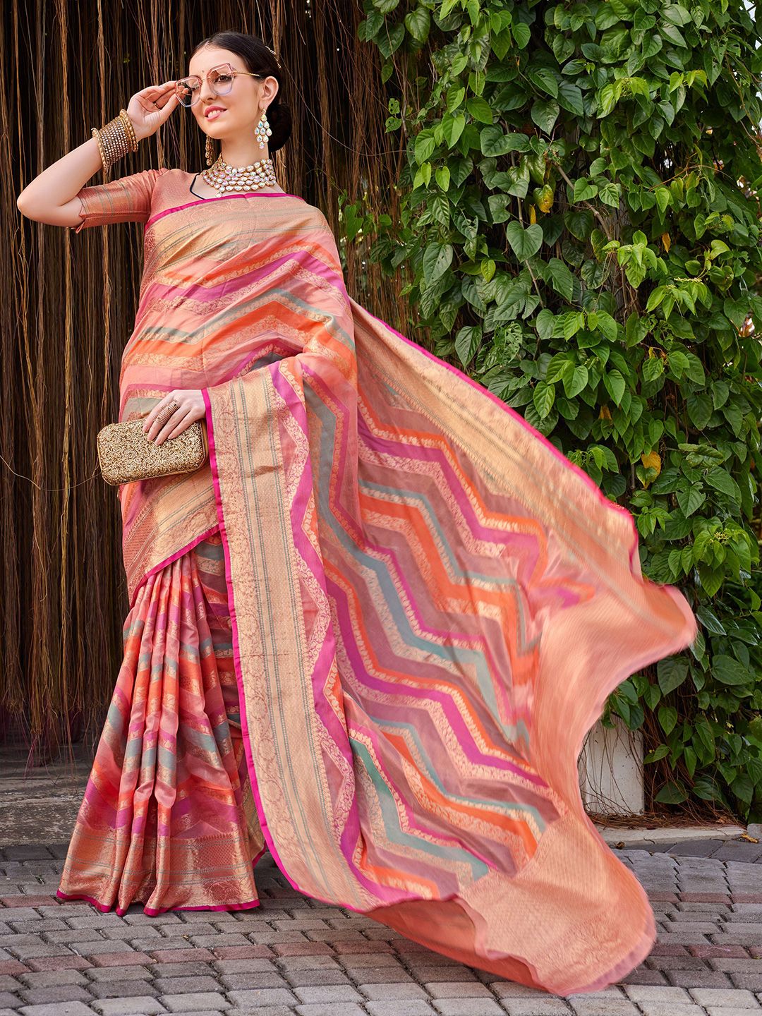 KALINI Women Silk Blend Woven Banarasi Saree With Blouse Piece