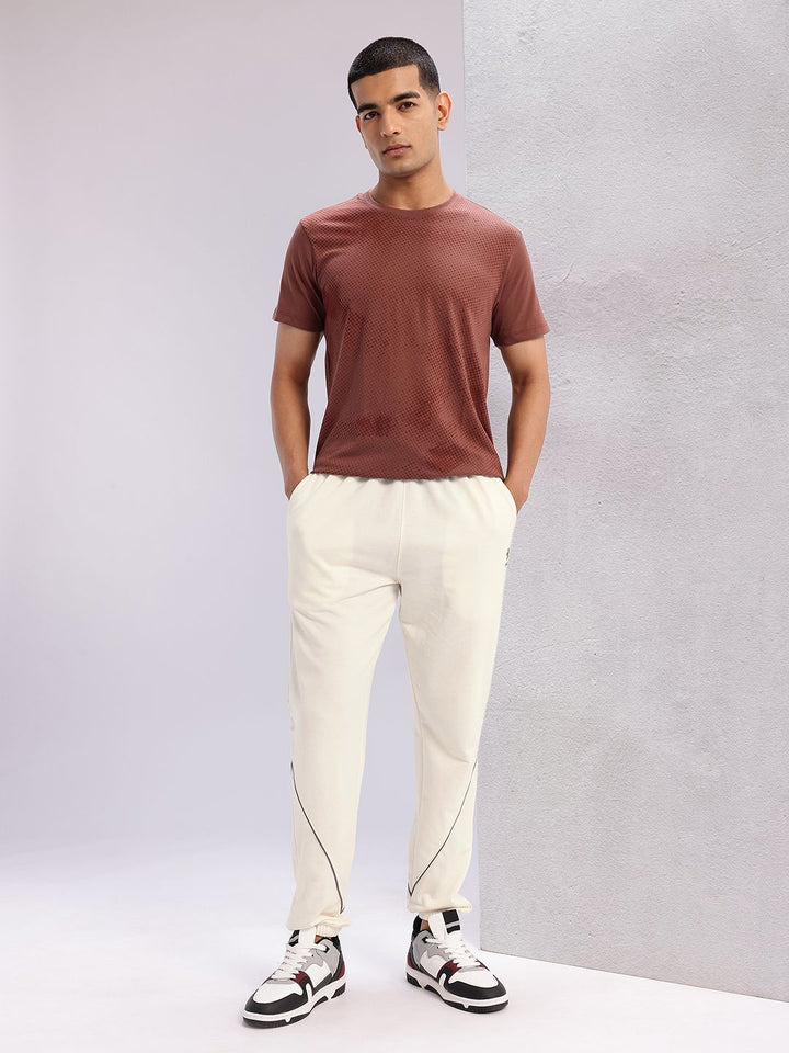 HRX by Hrithik Roshan Men Contrast Piping Mid-Rise Lifestyle Joggers