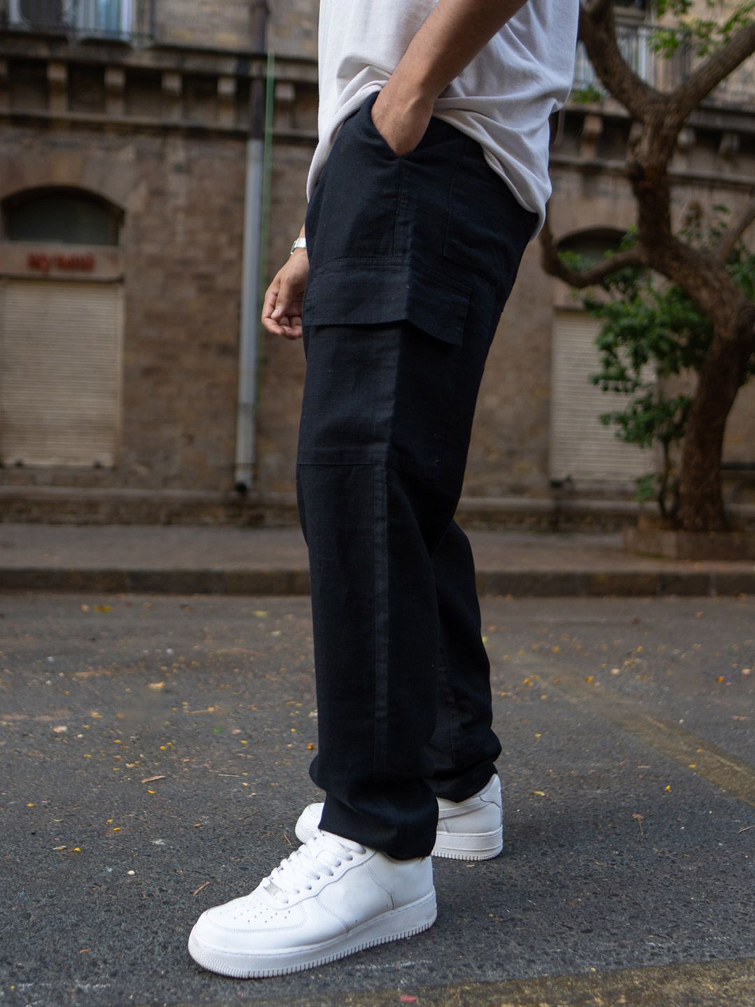 Powerlook Men Black Cotton Contrast Cargo Pant